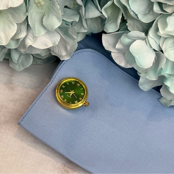 Emerald Green and Gold Quartz Watch Cufflinks - Picture 12 of 16